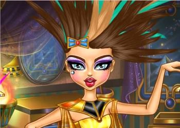 Cleopatra Real Haircuts game screenshot